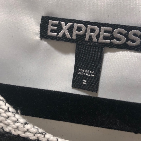 Express Short B&W Stripped Dress with Pockets - Picture 2 of 4